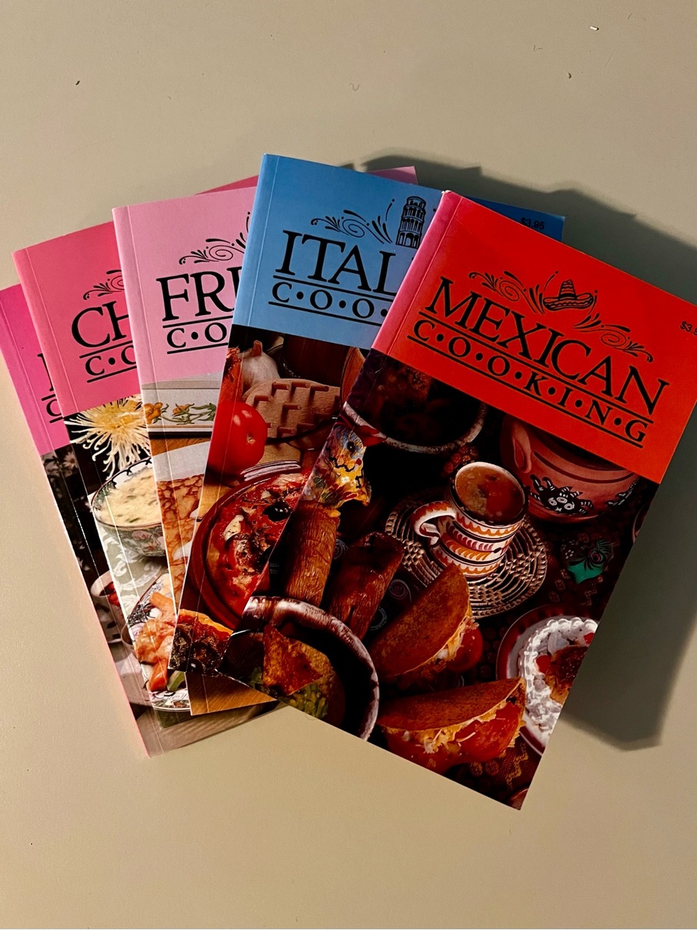Vintage mini cookbooks 1986
